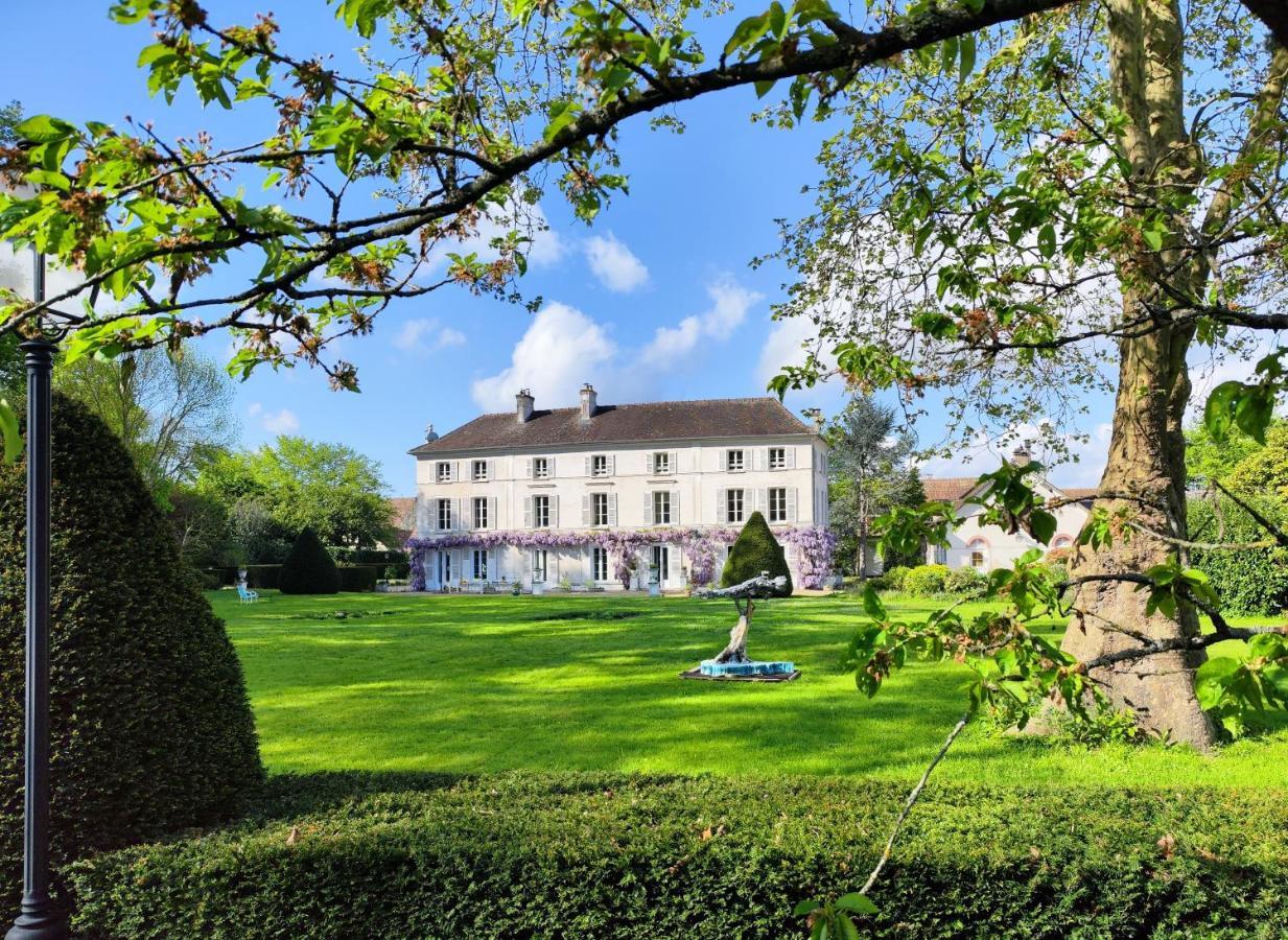 Chateau De Brinville Saint-Sauveur-sur-Ecole Εξωτερικό φωτογραφία